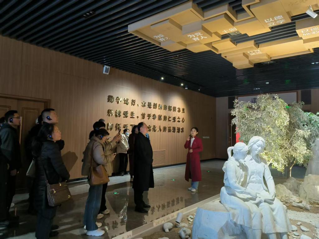 机电工程学院赴中国教师博物馆开展师德师风专题教育活动2.png