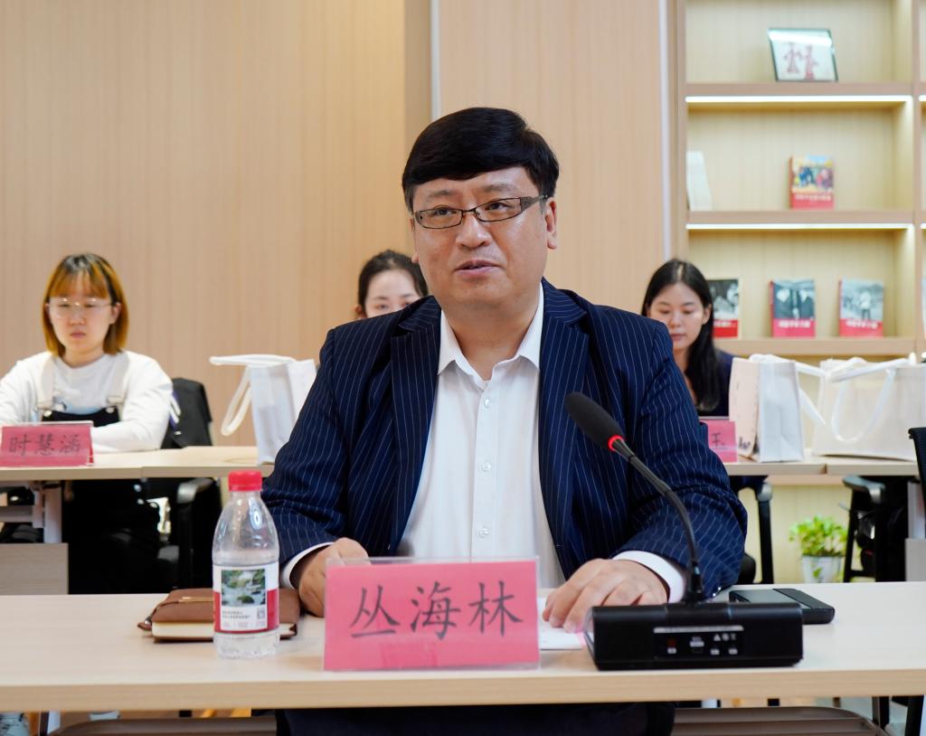 20261030滕州研究生基地揭牌9.JPG